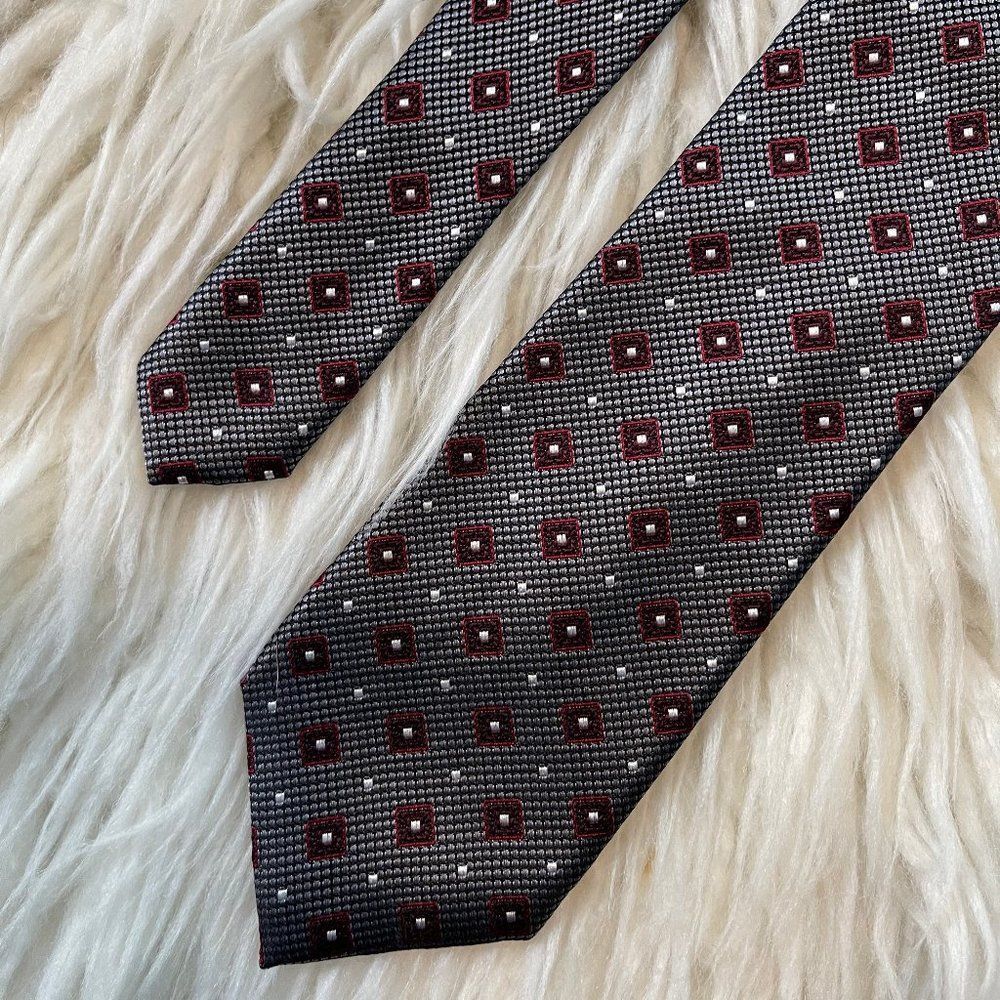 Pronto Uomo Tie - Gray & Red Black Diamond Pattern 100% Silk - Picture 4 of 7